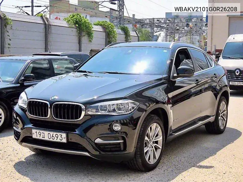 X6 (F16) xDrive 30D VIN: WBAKV2101G0R26208 Lot: 39925768