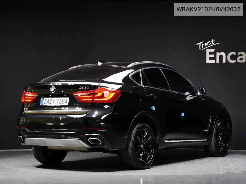 X6 (F16) xDrive 30D VIN: WBAKV2107H0V42032 Lot: 39354817
