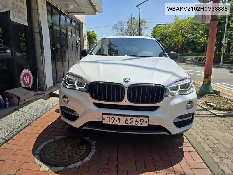 X6 (F16) xDrive 30D VIN: WBAKV2102H0V38888 Lot: 39643362