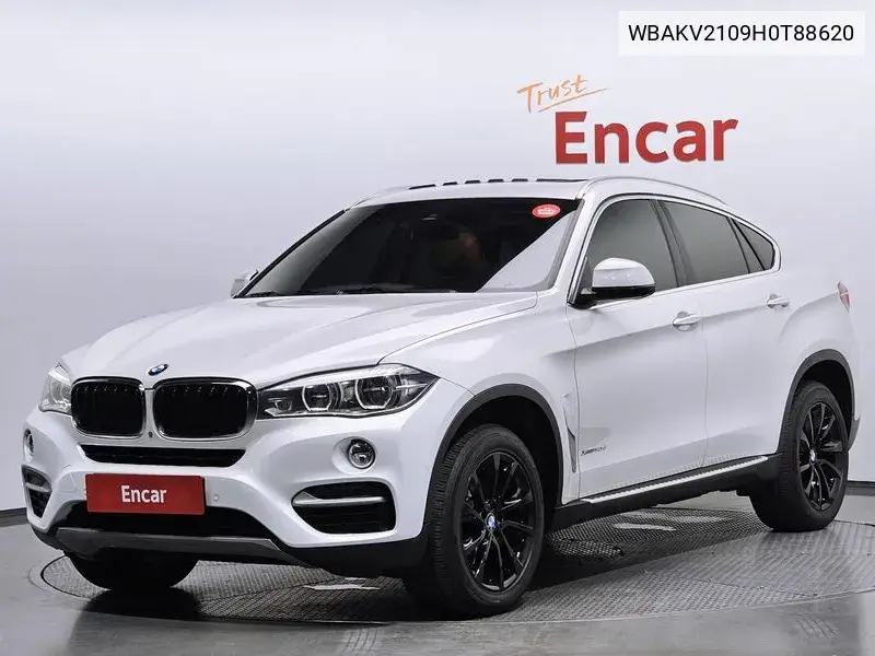 X6 (F16) xDrive 30D VIN: WBAKV2109H0T88620 Lot: 39897047