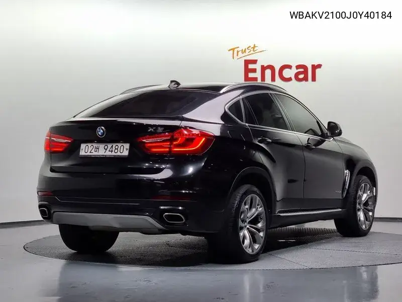 X6 (F16) xDrive 30D VIN: WBAKV2100J0Y40184 Lot: 39964298