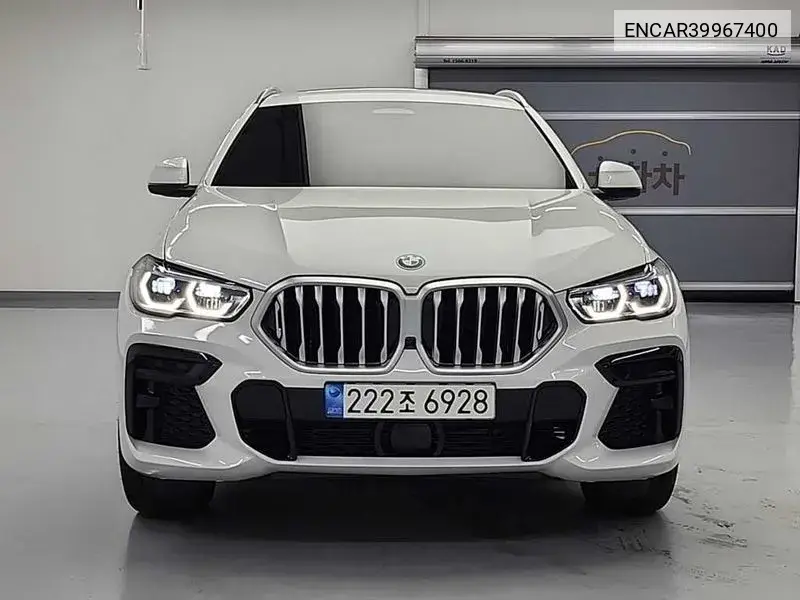 X6 (G06) xDrive40I M Sports VIN: ENCAR39967400 Lot: 39967400