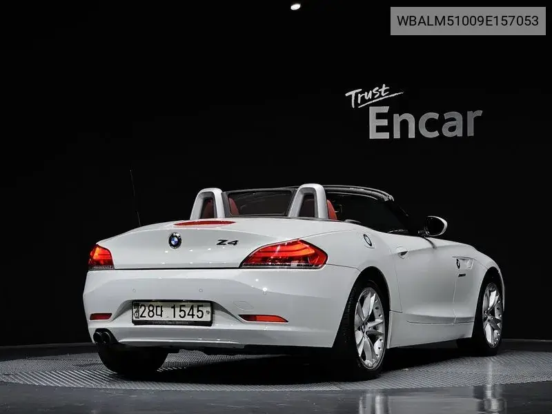 Z4 (E89) Sdrive 30I VIN: WBALM51009E157053 Lot: 40133466