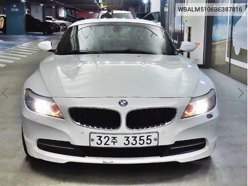 Z4 (E89) Sdrive 30I VIN: WBALM5106BE387816 Lot: 39307089