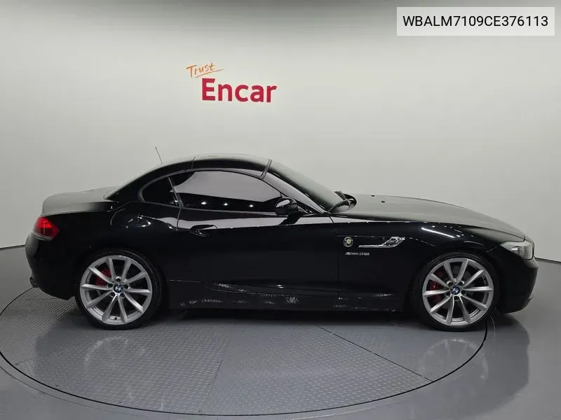 Z4 (E89) Sdrive 35I VIN: WBALM7109CE376113 Lot: 38714291