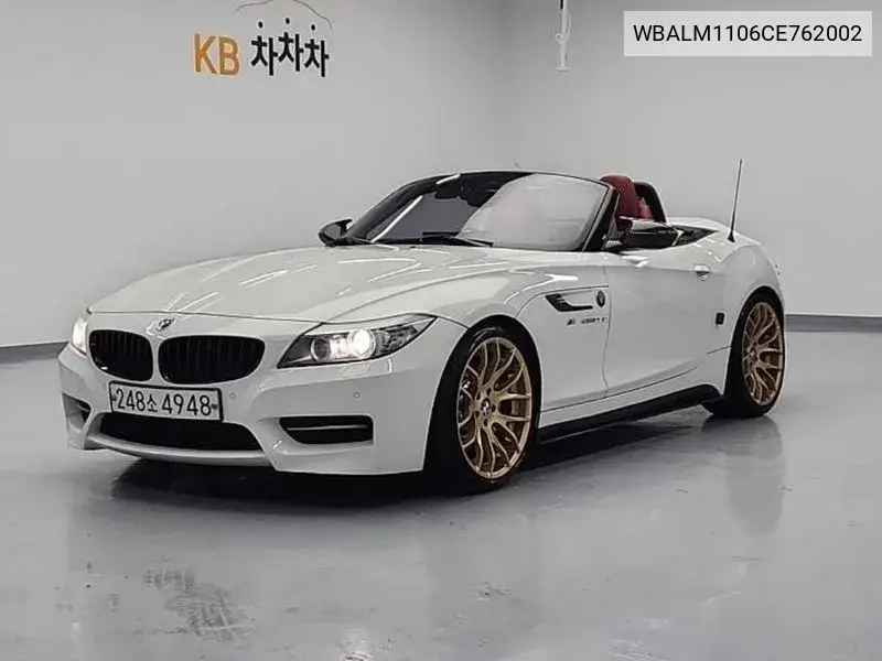 Z4 (E89) Sdrive 35Is VIN: WBALM1106CE762002 Lot: 39481930