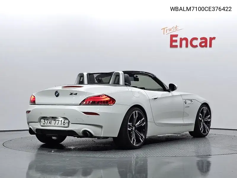 Z4 (E89) Sdrive 35I VIN: WBALM7100CE376422 Lot: 40106688