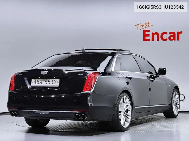 Ct63.6 Platinum Awd VIN: 1G6K95RS3HU123542 Lot: 38497956