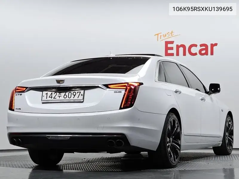Ct6 3.6 Platinum Awd VIN: 1G6K95RSXKU139695 Lot: 39572896