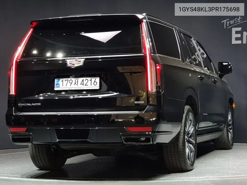 Escalade 5Th Generation 6.2 Esv Esv Sports Platinum VIN: 1GYS48KL3PR175698 Lot: 39627055