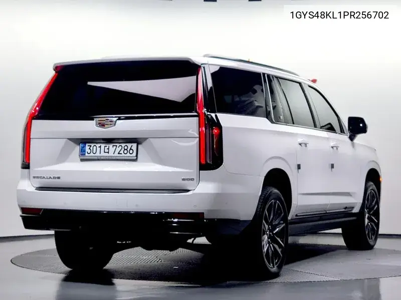 Escalade 5Th Generation 6.2 Esv Esv Sports Platinum VIN: 1GYS48KL1PR256702 Lot: 39900573
