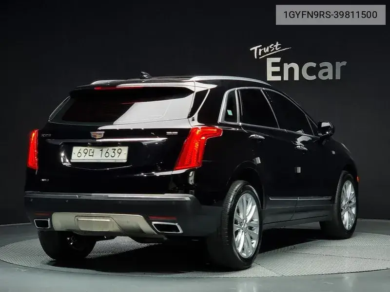 Xt5 3.6 Platinum Awd VIN: 1GYFN9RS-39811500 Lot: 39811500