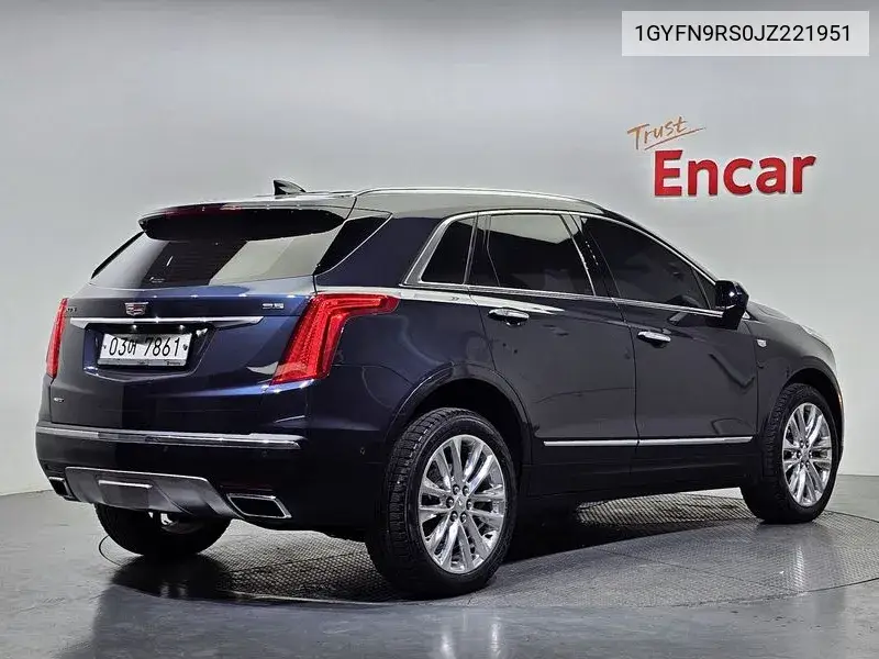 Xt5 3.6 Platinum Awd VIN: 1GYFN9RS0JZ221951 Lot: 39570710