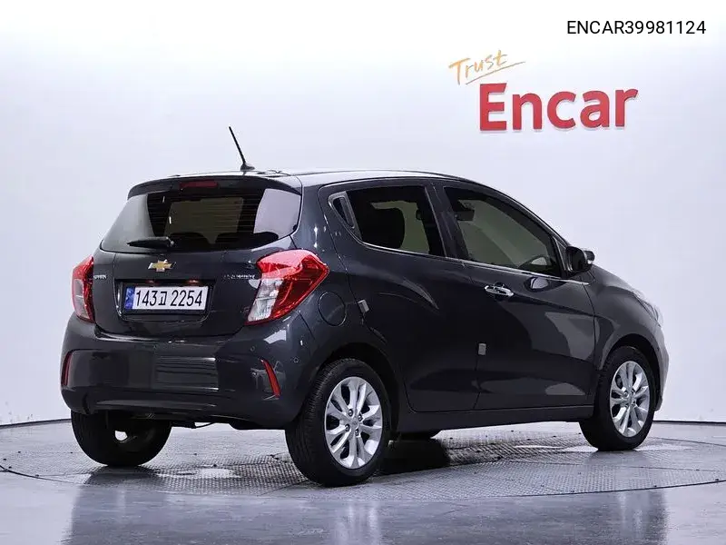 The New Spark Premier VIN: ENCAR39981124 Lot: 39981124