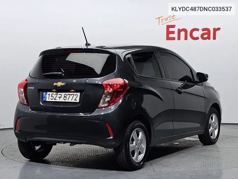 The New Spark Lt VIN: KLYDC487DNC033537 Lot: 40050184