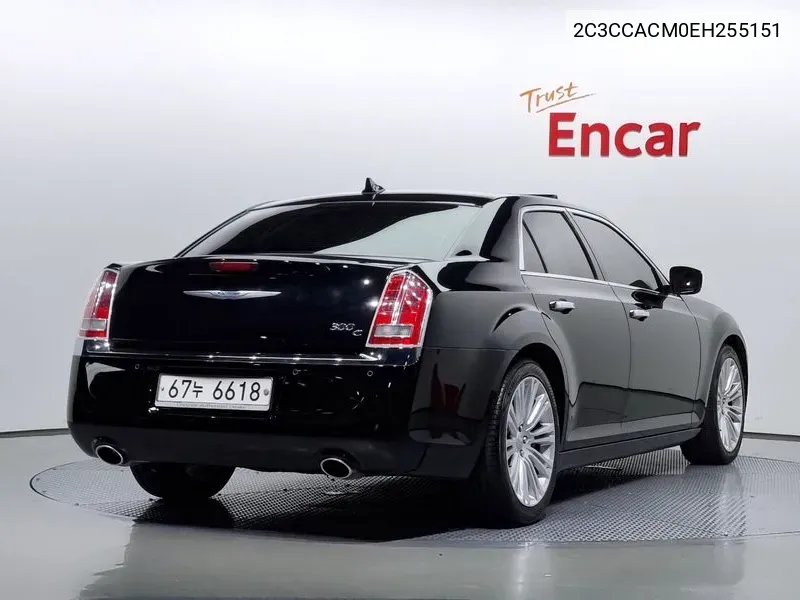The New 300C3.0 Diesel VIN: 2C3CCACM0EH255151 Lot: 38130651