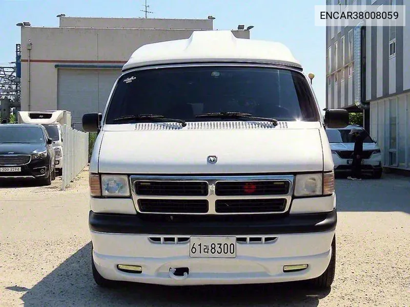 Lam Van 5.2 VIN: ENCAR38008059 Lot: 38008059