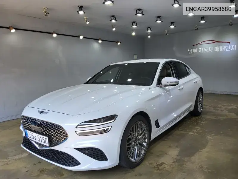 The New G70 Gasoline 2.0T 2Wd VIN: ENCAR39958680 Lot: 39958680