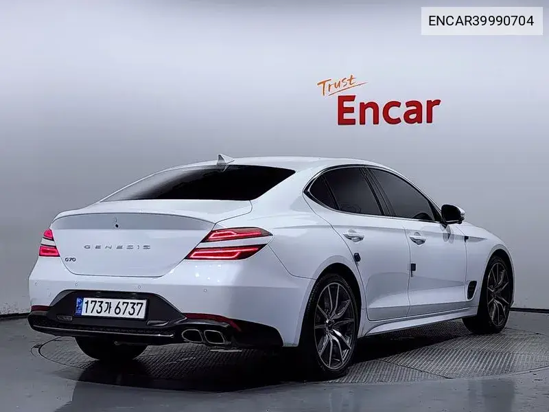 The New G70 Gasoline 2.0T 2Wd VIN: ENCAR39990704 Lot: 39990704