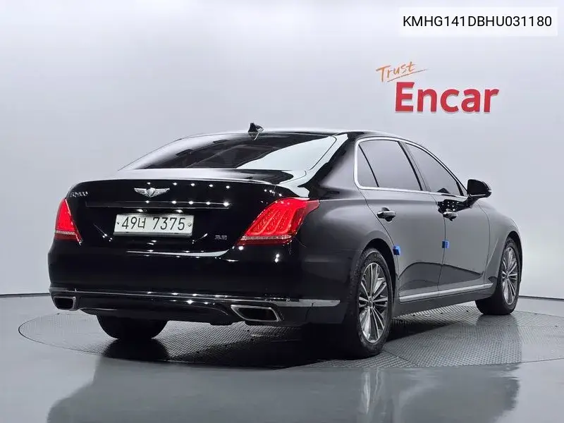 Eq900 3.8 Gdi Luxury VIN: KMHG141DBHU031180 Lot: 39972262