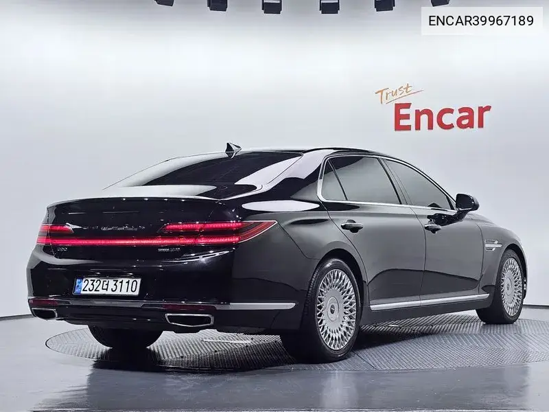 G90 3.8 Awd Premium Luxury VIN: ENCAR39967189 Lot: 39967189