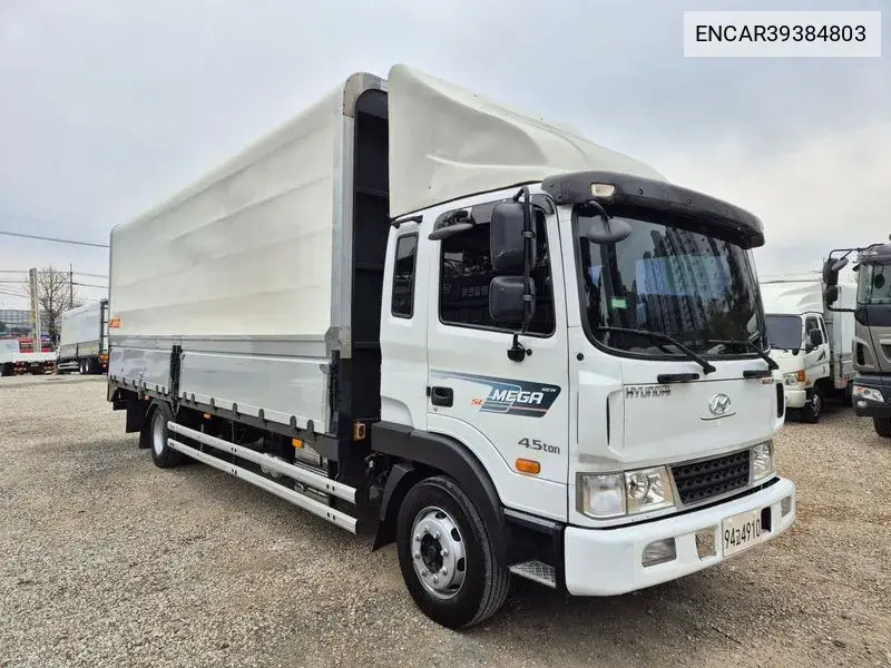Mega Truck Wing Body 4.5 Ton Gold VIN: ENCAR39384803 Lot: 39384803