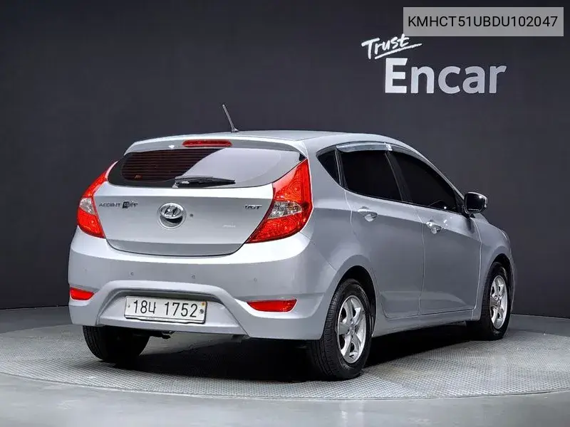 Accent (New) Wit Diesel 1.6 Vgt Premier VIN: KMHCT51UBDU102047 Lot: 39988480