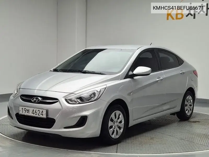 Accent (New) 1.4 Vvt Smart VIN: KMHCS41BEFU86671 Lot: 39979638
