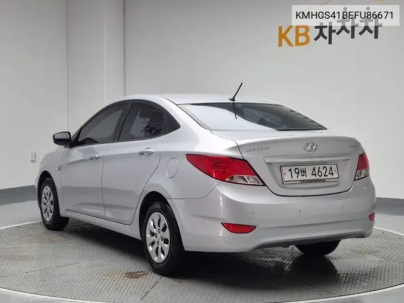 Accent (New) 1.4 Vvt Smart VIN: KMHCS41BEFU86671 Lot: 39979638
