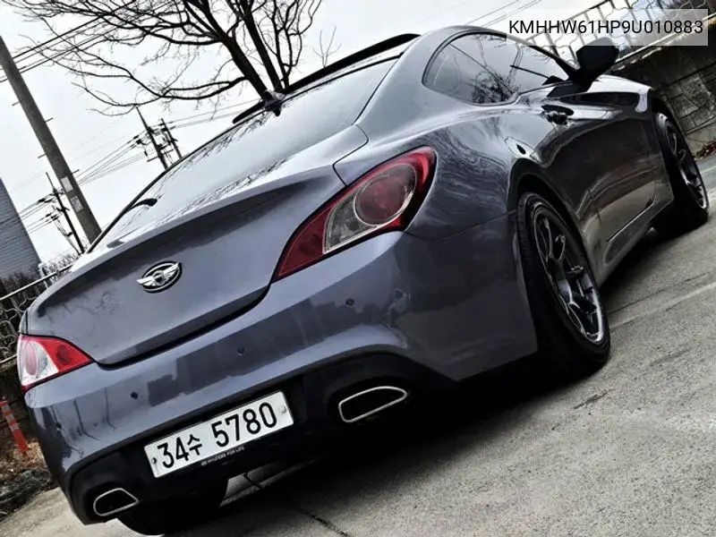 Genesis Coupe 380 Gt-R VIN: KMHHW61HP9U010883 Lot: 39262196