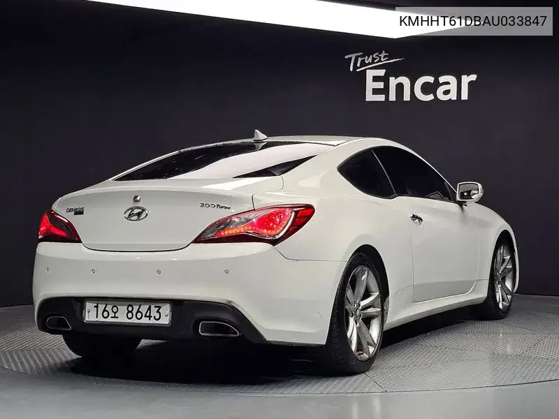 Genesis Coupe 200 Turbo P VIN: KMHHT61DBAU033847 Lot: 40072661