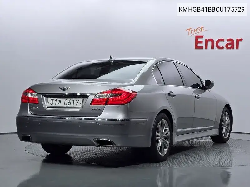 Genesis Bh330 Luxury Basic Type VIN: KMHGB41BBCU175729 Lot: 39966623