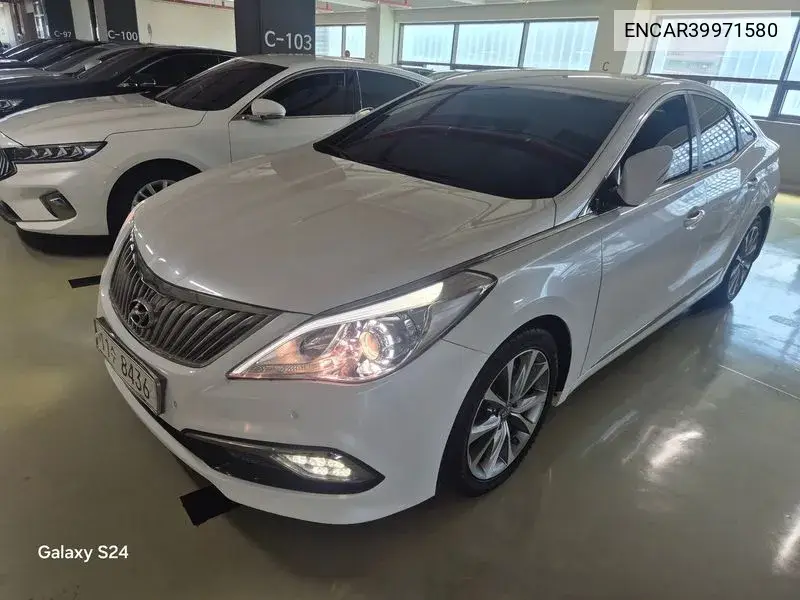 Hyundai Grandeur V Hg240 Modern, 2015 VIN: ENCAR39971580 Lot: 39971580