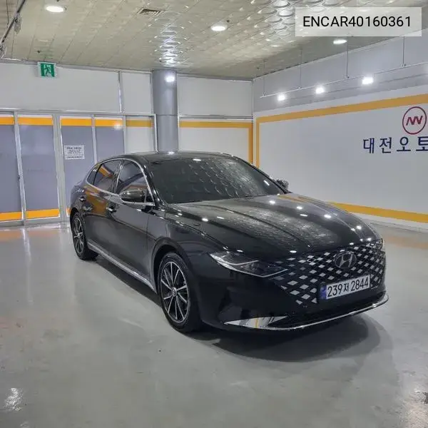 The New Grandeur Ig 3.3 Leblanc VIN: ENCAR40160361 Lot: 40160361