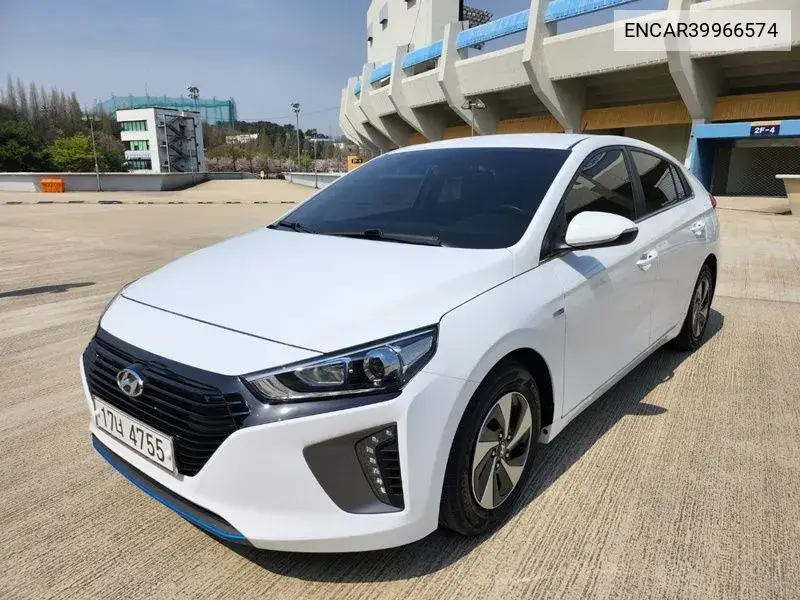 Ionic Hybrid N VIN: ENCAR39966574 Lot: 39966574