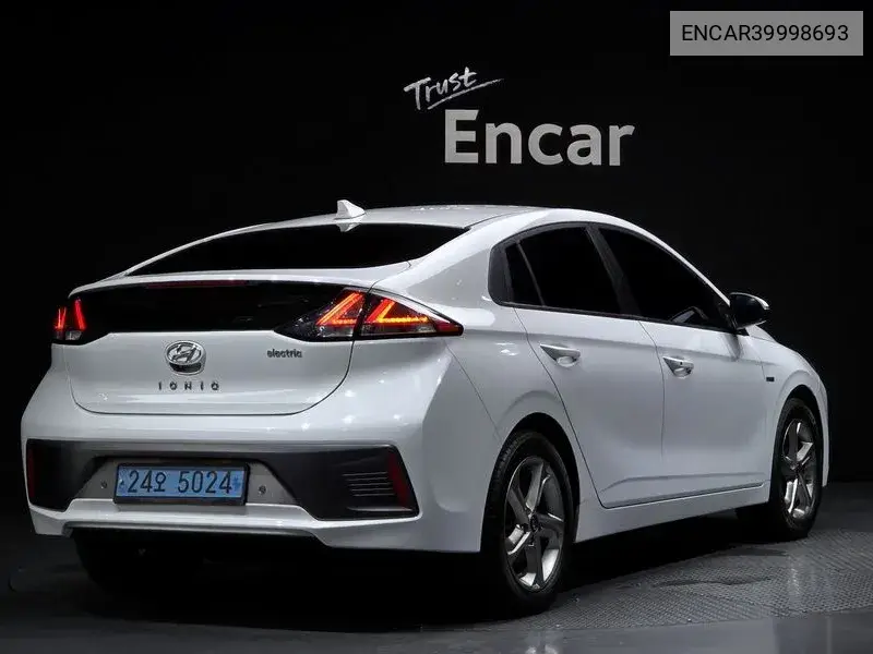 The New Ionic Electric N VIN: ENCAR39998693 Lot: 39998693