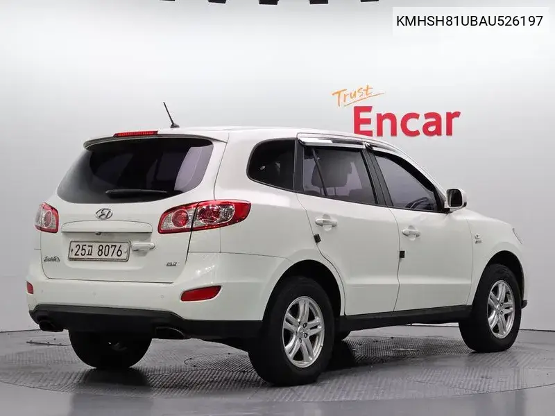 Santa Fe Cm 2Wd (2.0 E-Vgt) Clx Deluxe VIN: KMHSH81UBAU526197 Lot: 39678508