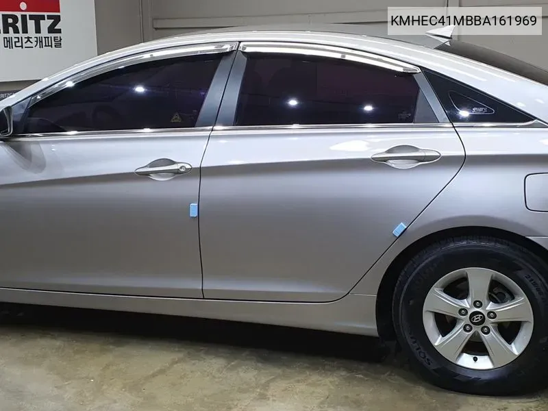 Hyundai Yf Sonata Lpi Deluxe VIN: KMHEC41MBBA161969 Lot: 38494062