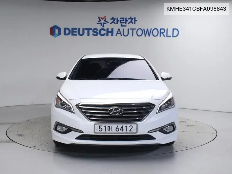 Lf Sonata 2.0 Smart VIN: KMHE341CBFA098843 Lot: 39981870