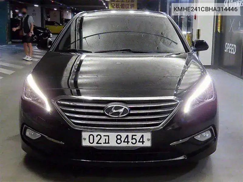 Lf Sonata 2.0 Style VIN: KMHE241CBHA314446 Lot: 40024779