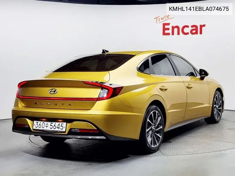 Sonata (Dn8) 2.0 Premium Millennial VIN: KMHL141EBLA074675 Lot: 40005573