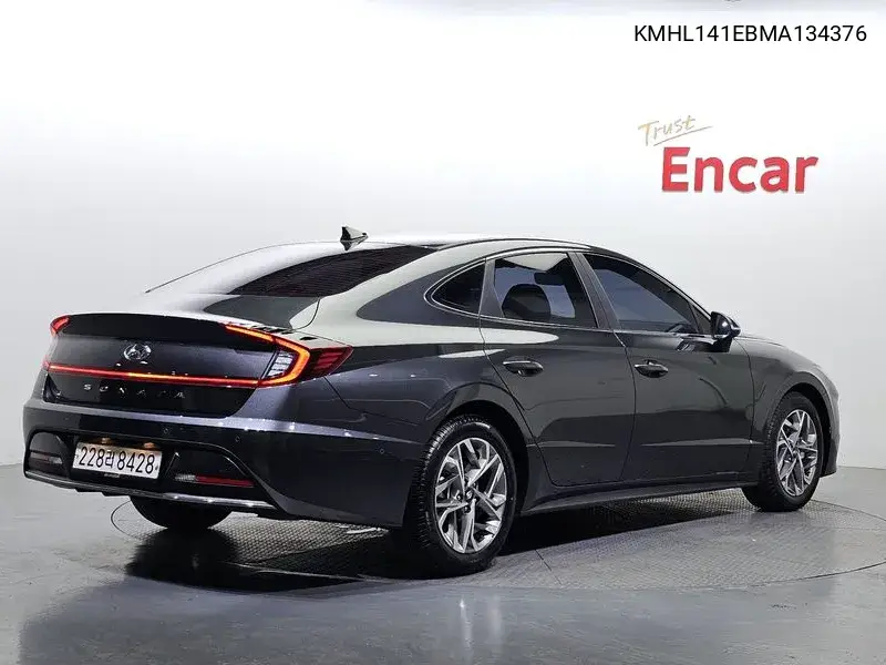 Sonata (Dn8) 2.0 Premium Family VIN: KMHL141EBMA134376 Lot: 39631497