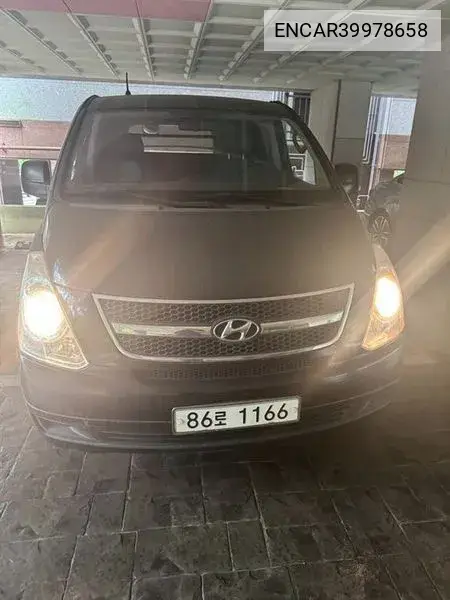 Grand Starex 3 -Seater Van Cvx Deluxe VIN: ENCAR39978658 Lot: 39978658