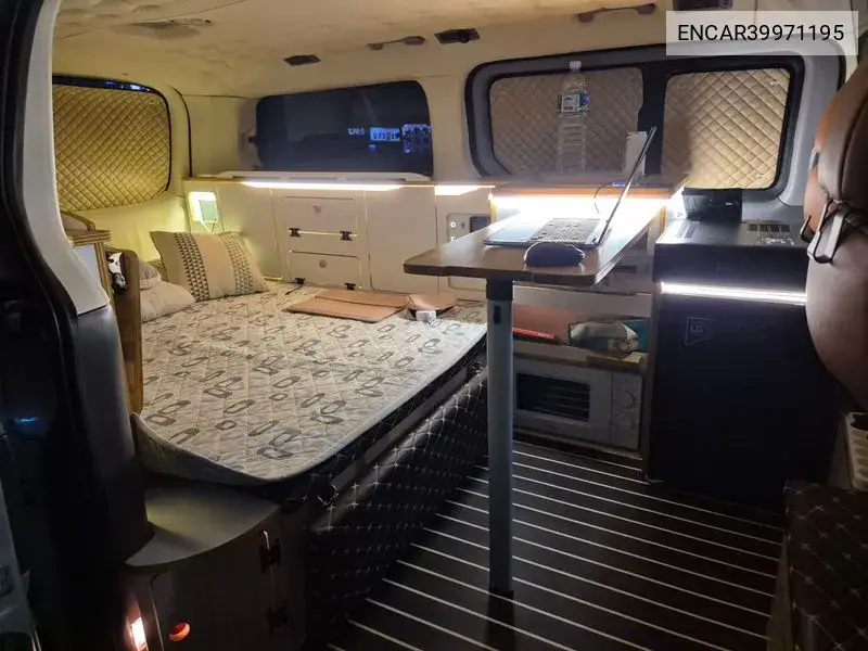 Grand Starex Camping Car VIN: ENCAR39971195 Lot: 39971195