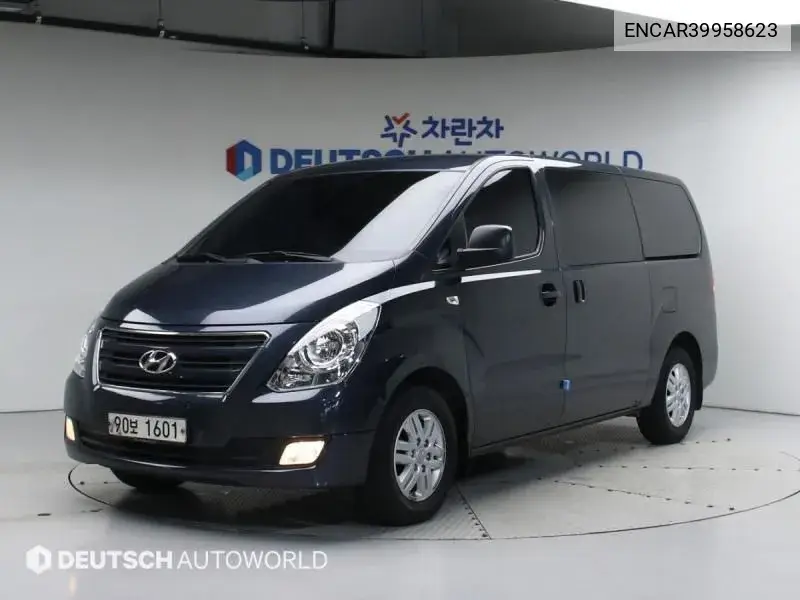 Grand Starex 3 -Seater Van Modern VIN: ENCAR39958623 Lot: 39958623
