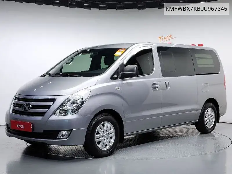 Grand Starex 5 -Seater Van Smart VIN: KMFWBX7KBJU967345 Lot: 39975434