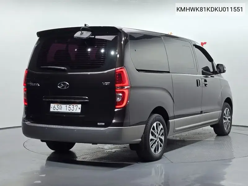 The New Grand Starex 4Wd Urban 9 -Seater Exclusive VIN: KMHWK81KDKU011551 Lot: 39962027
