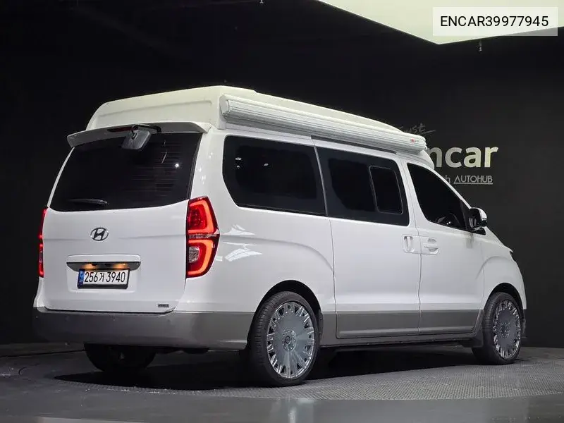 The New Grand Starex 4Wd Urban 9 -Seater Exclusive VIN: ENCAR39977945 Lot: 39977945