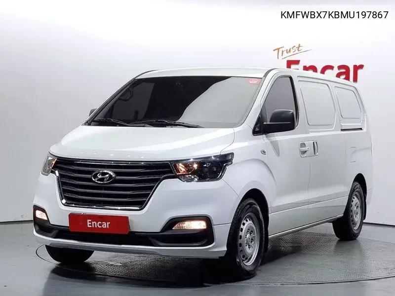 The New Grand Starex Van 3 -Seater Style VIN: KMFWBX7KBMU197867 Lot: 39973438