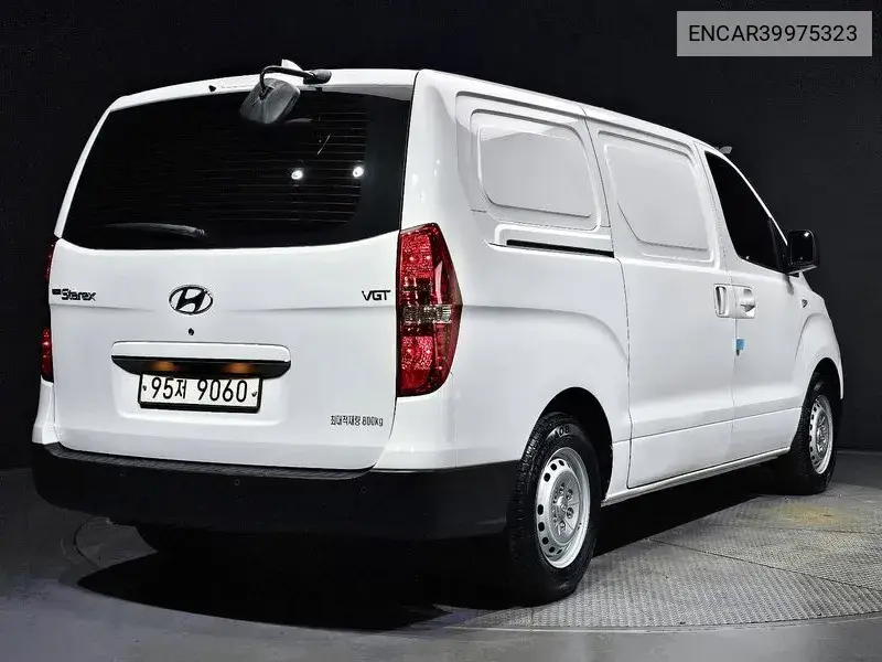 The New Grand Starex Van 3 -Seater Style VIN: ENCAR39975323 Lot: 39975323